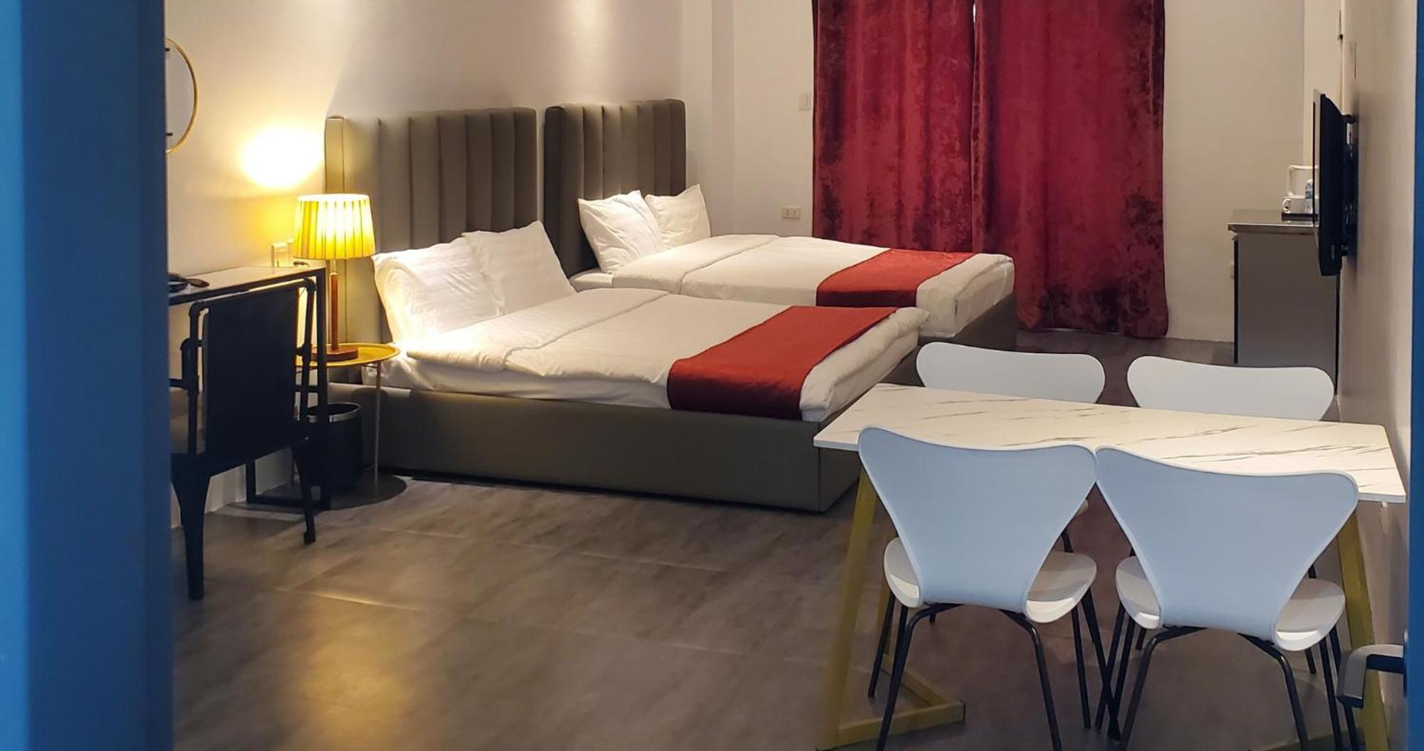Aston Stay And Villas Mabalacat Exteriör bild