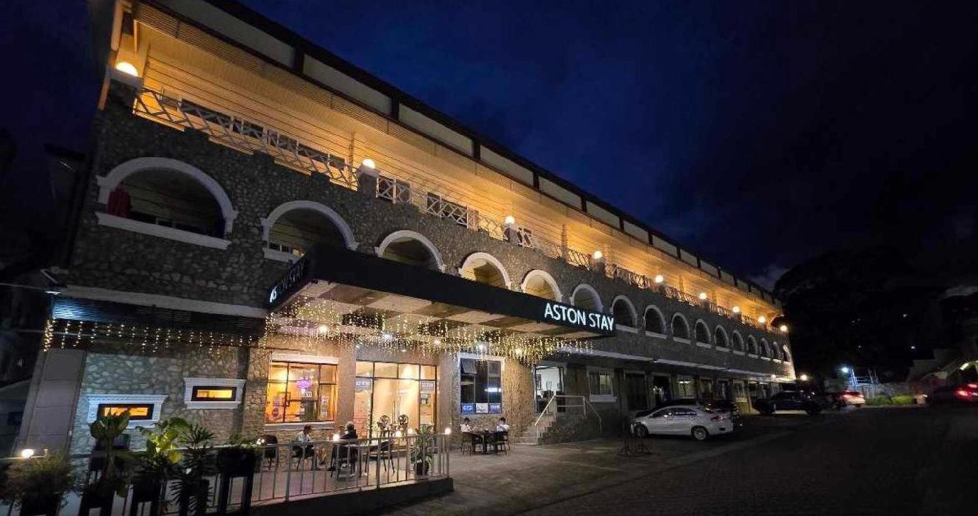 Aston Stay And Villas Mabalacat Exteriör bild